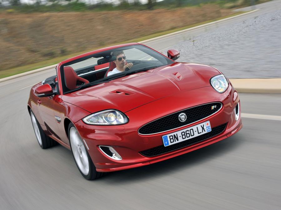  Jaguar XKR Convertible 2011 года  (фото 41 из 42)